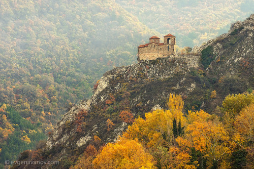 allthingseurope:    Assen’s Fortress, Bulgaria 