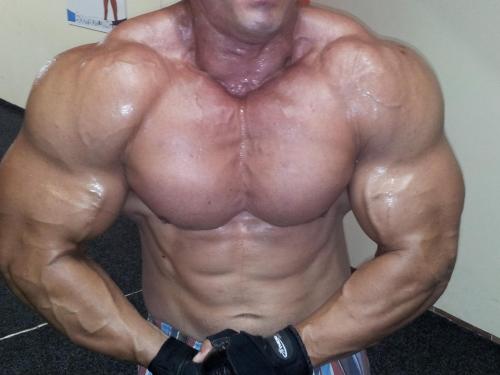 serbian-muscle-men:  Bodybuilder Srdjan, Montenegro