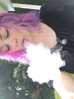 the-stoner-sage:  I blow hearts 💜