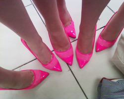 hot-on-heels:  Hot On Heels // http://hot-on-heels.tumblr.com