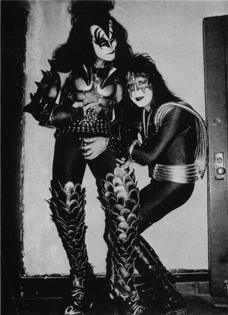 Gene simmons and Ace Frehley