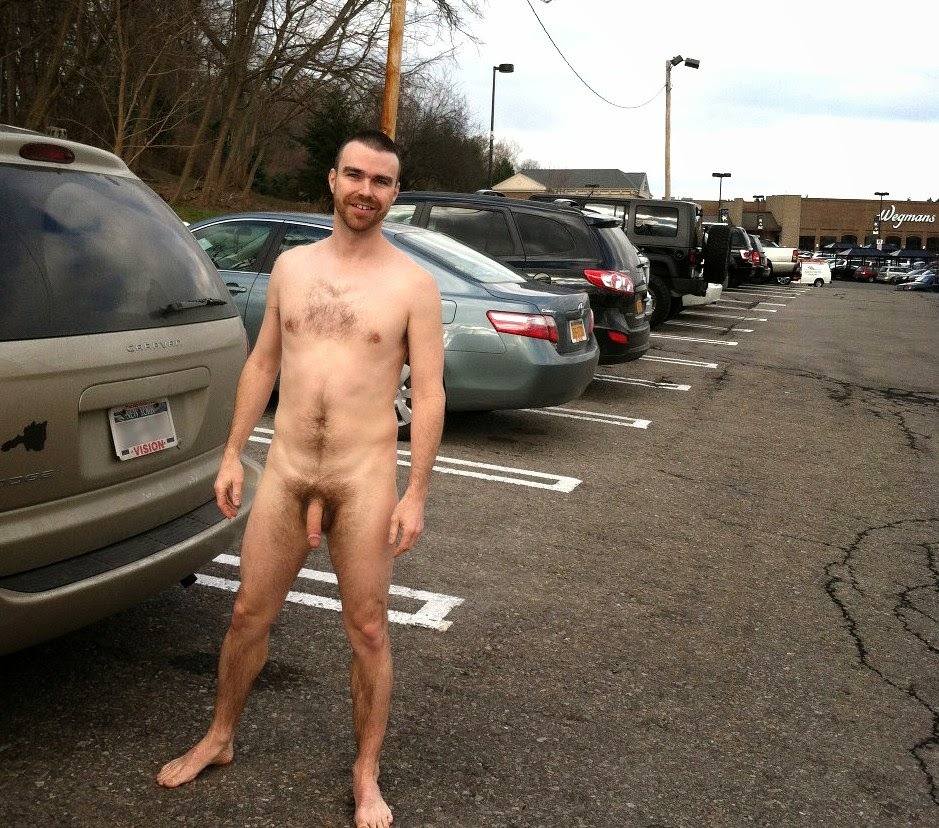 extremeexhib:  dekanuk:  Dekanuk: naked and exhibitionist men &amp; Dekanuk: