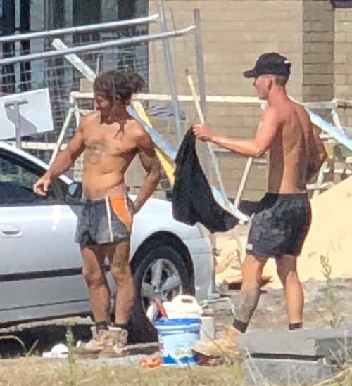 alphabondsnewy:Spent the day in Sydney, had to take creepy pictures.