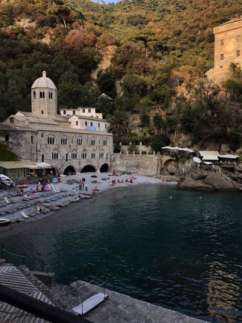 junebug-obsessed:Visited San Fruttuoso, the tiniest town in Italy with a beautiful abbey and four go