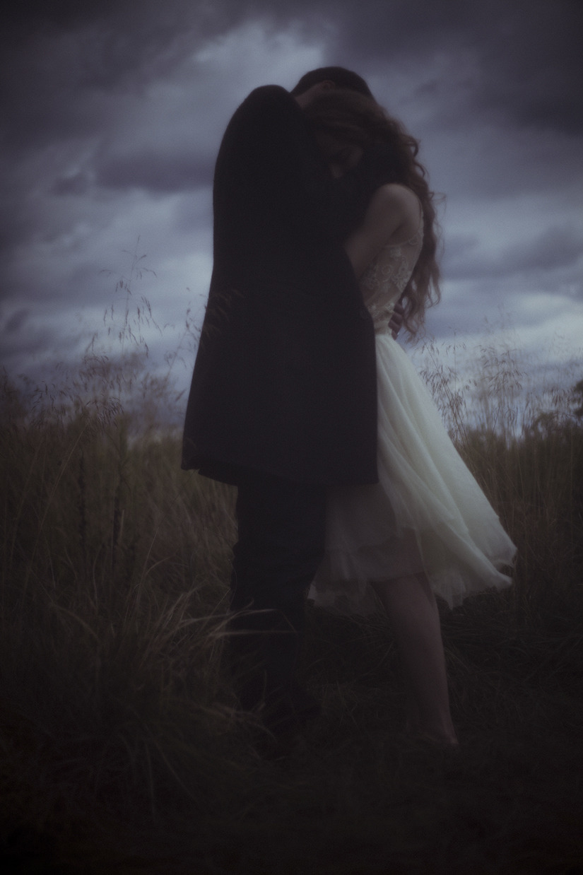lauramakabresku:  Our windy meadows. 