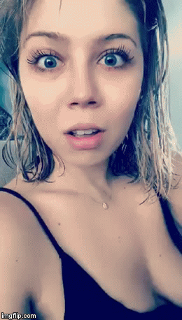 hotty-gif:  Jennette McCurdy