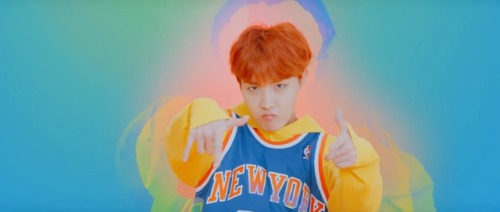 moyashi-crossing - BTS JHOPE-DNA MV