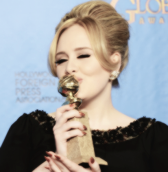 fabdele:  Best original song Adele - Skyfall xx 