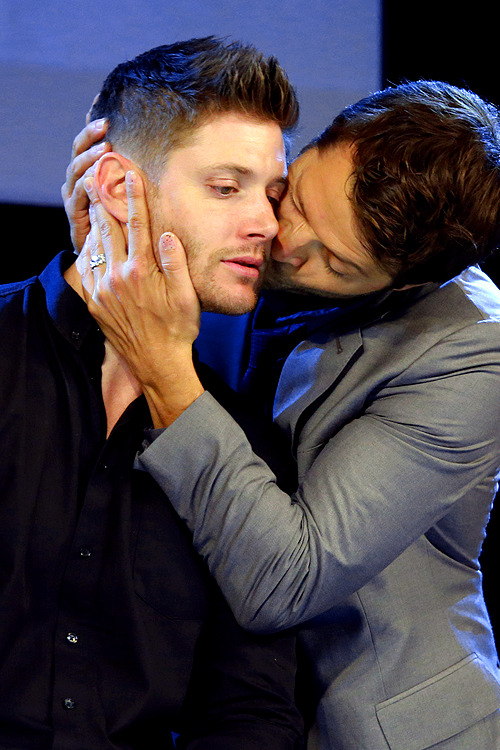rohoshi-shipper:  Favorite photos of Jensen and Misha 15/25 (x)