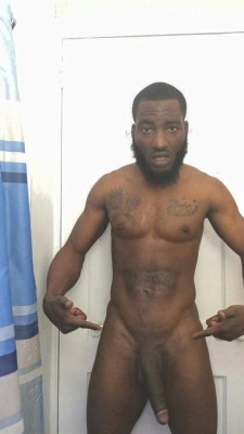 nudeselfshots-blackmen.tumblr.com post 106864104847