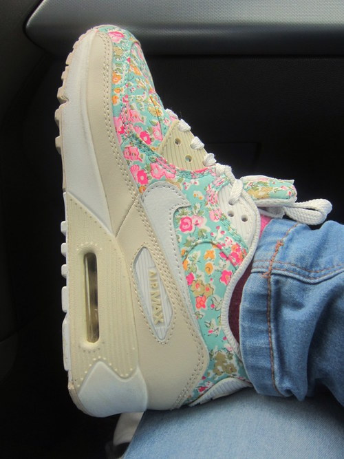 cocaine-nd-caviar:  Dope Streetwear Posts Daily HERE 