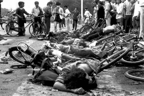 nevver:25 years ago June 4th, Tiananmen Square