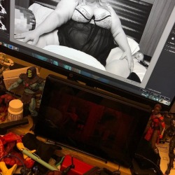 Kindle Fire 10 watching THE RAIN and finishing the last of Rose @theviviennerose images yep that’s how I stay productive #netflix #photosbyphelps #bbw #photoediting