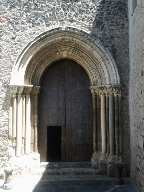 Abbazia di Santa Maria di Maniace, BronteThe origins of the name of the abbey come from the General 