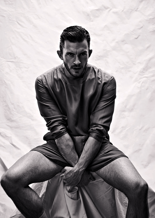 zen-coleman:JONATHAN BAILEYFlaunt Magazine (March 29, 2022)