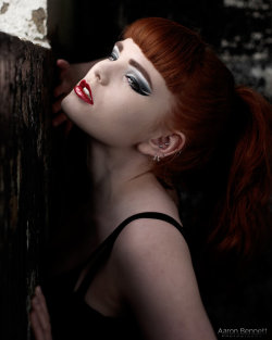 Devilgirl-Xxx-Sinful-Eye-Candy:  Longing To See The Light By ~Miss-Deadlyred 