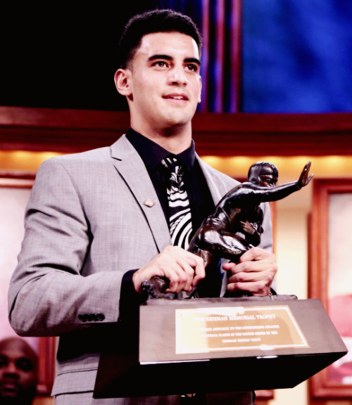 theoregonducks:  Heisman Winner Marcus Mariota 