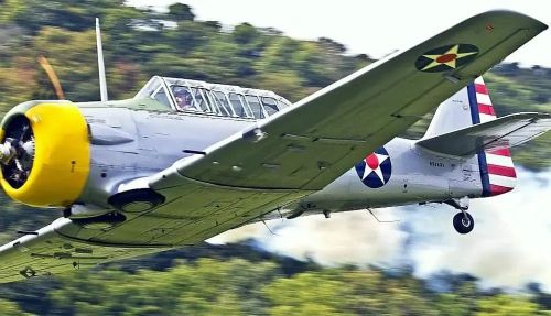 anthology-of-birds-of-war:SNJ Texan #world_planes_2010 #fototeca1 www.instagram.com/p/Ce4ejg