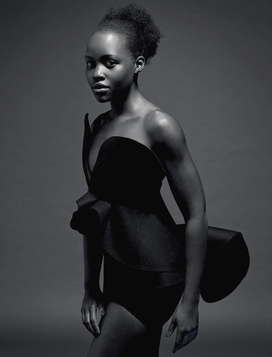 accras:Lupita Nyong’o photographed by Mario Sorrenti.