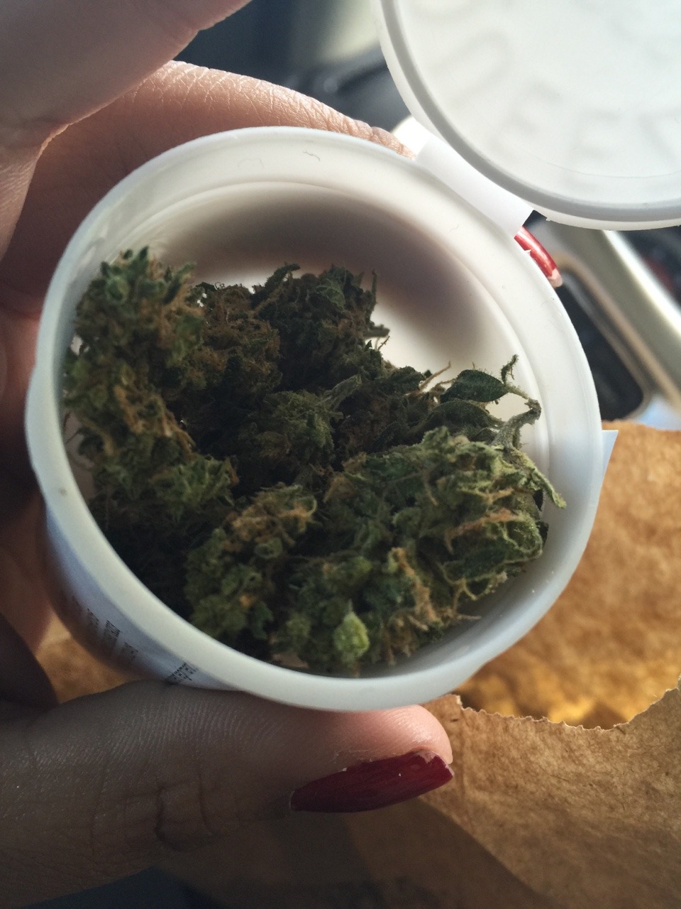 vinny-likes-to-play21:  Afghan Haze for days 😎