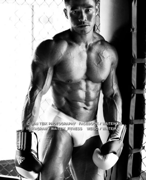 Viva!Asian hunks!