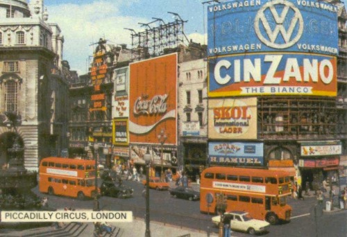 magictransistor:  Piccadilly Circus