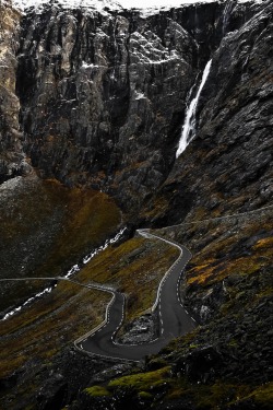 r2–d2:  switchback by CNorth2 