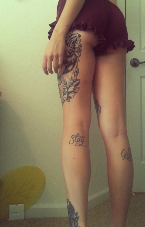 madelw0lf:  With eyes like sunsets baby, and legs that went on for days