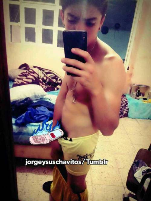 jorgeysuschavitos: Hetero engañado Luis 16 años Pack y videos Por donación $$$ 