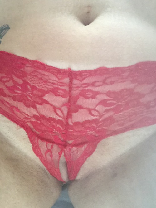 cumslut1987: I’m a very horny cumslut1987 this morning! New red lacy panties and a day off but Daddy