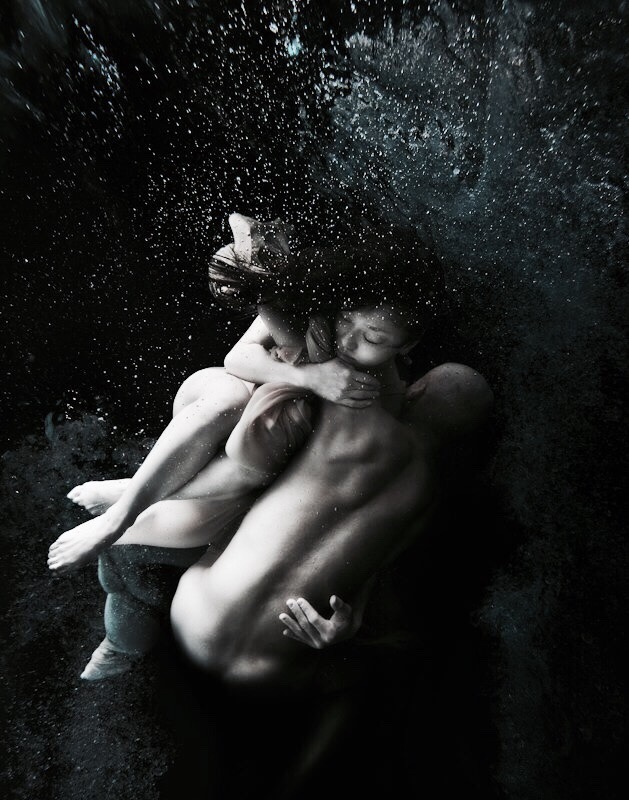 raging-storm-with-skin: Tomohide Ikeya 