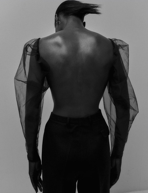leflambeur:  By Robert Lindholm for Bon.Se Magazine 