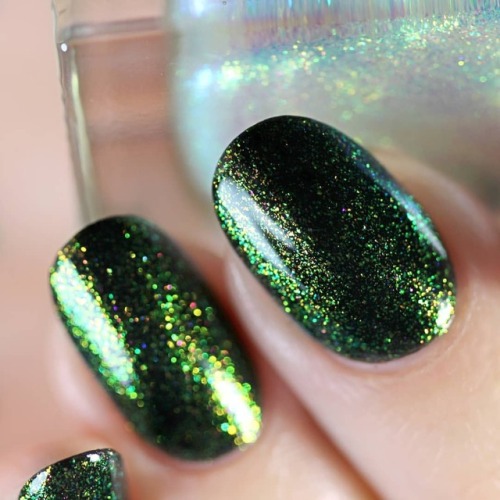 @livelovepolish Basilisk from their The Mythicals shimmer flakie topper collection, available right 