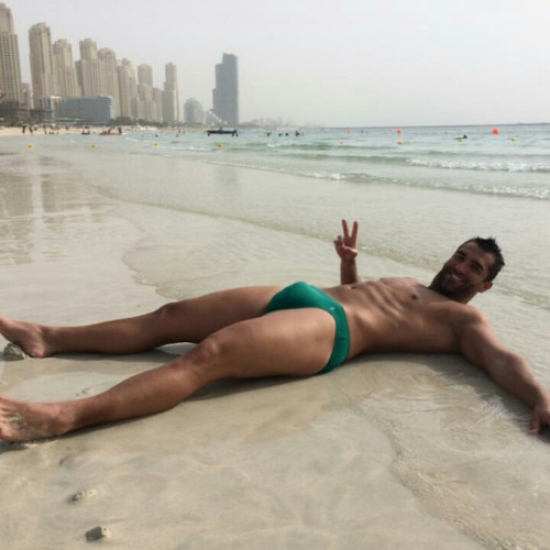 Hot guy from Dubai 