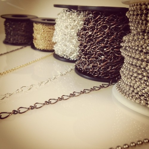 I love Chain!! #chain #jewelrydesign #trends #fashion #iglove #diy #gold #silver (at www.rings-thing