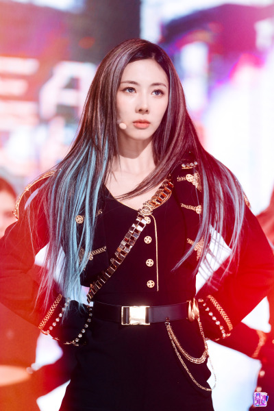 XXX korean-dreams-girls:YooHyeon (Dreamcatcher) photo