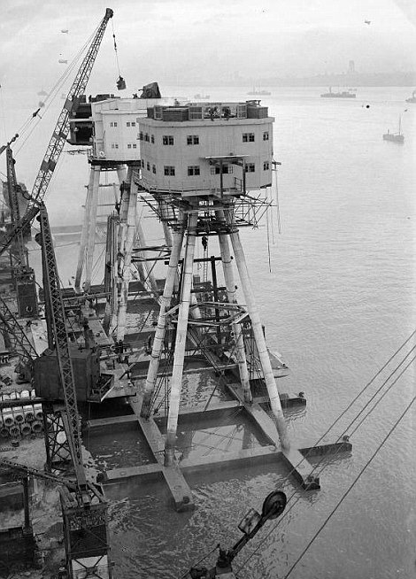 dieselfutures: Maunsell Sea Forts