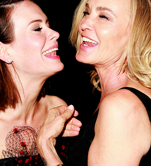  Sarah Paulson & Jessica Lange | 2014 Emmy Award Nominee Celebration 