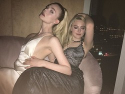 dailyactress:  Elle and Dakota Fanning at the MET Gala afterparty 2016