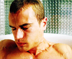 hotfamousmen:  Theo James