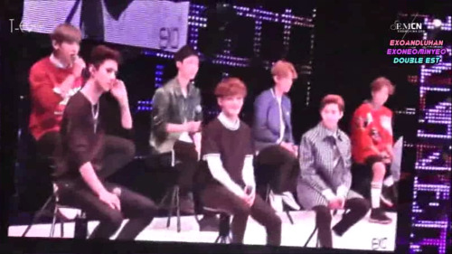 exolsubs: [ENG SUB/MEGA DL] EXO Concert + Fanmeeting DVD/CD MASTERPOST[DVD] SMTOWN Live in Seoul 201