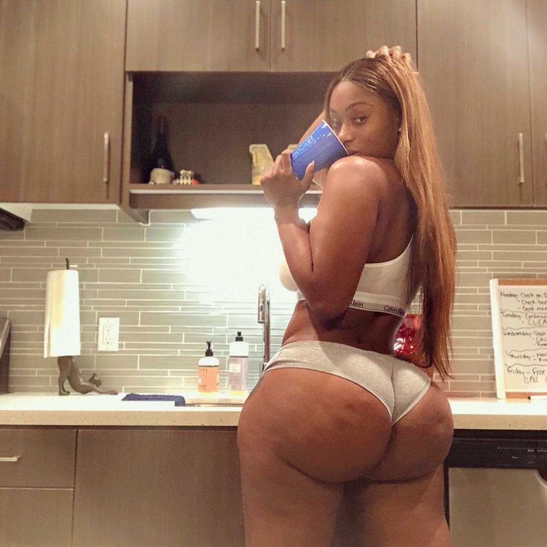 313bigbootyluver:  🍆💦💦😏