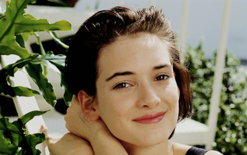 aqnesvarda:Winona Ryder circa 1990.