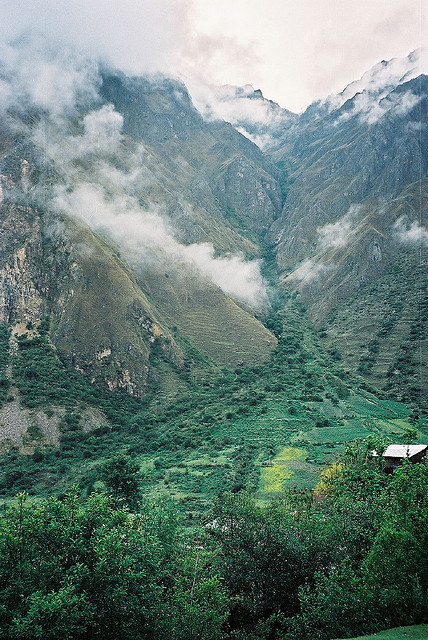 vehemenace:  1st nights camp and valley floor (by simoncast) 