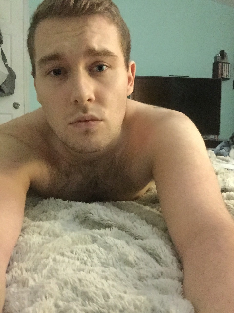 lighth0me:  I have to fucking fold fucking laundry fuck 