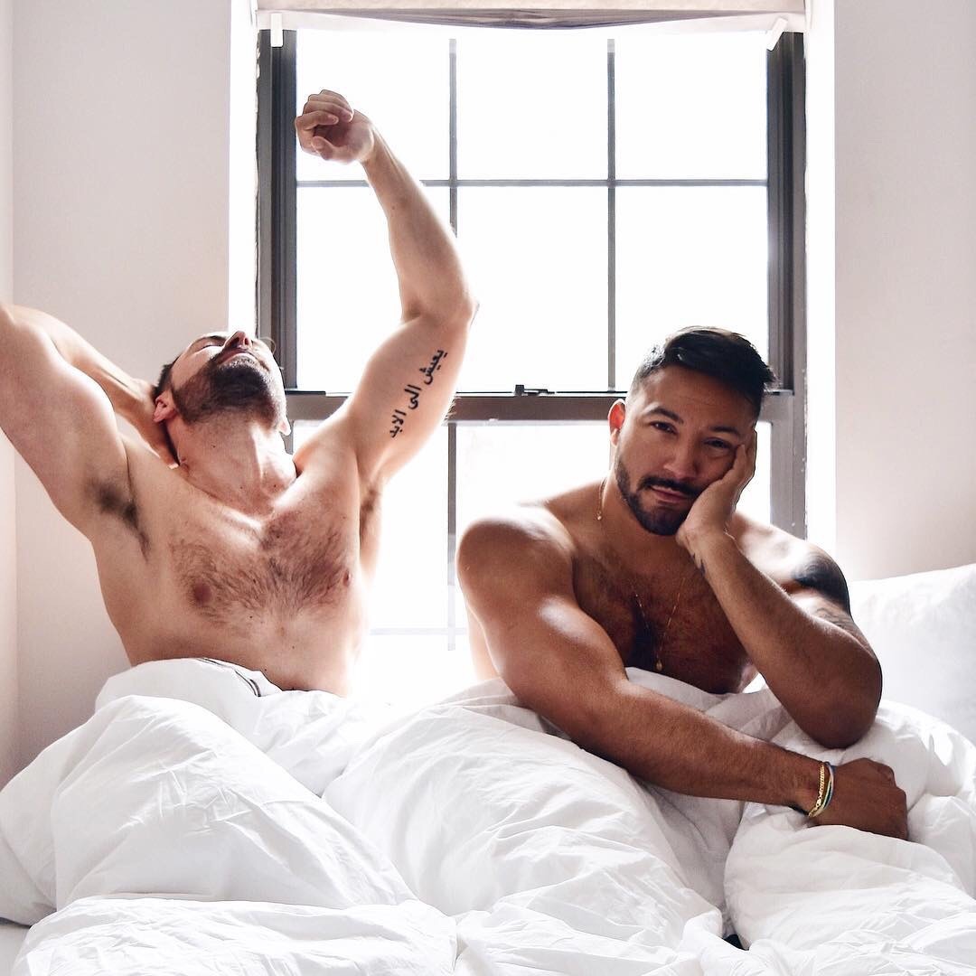 luz-natural:  Wake up together? SI @damonbell @davidlopezzz
