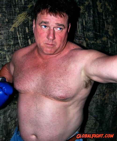 musclebear boxing daddy from GLOBALFIGHT.com galleries