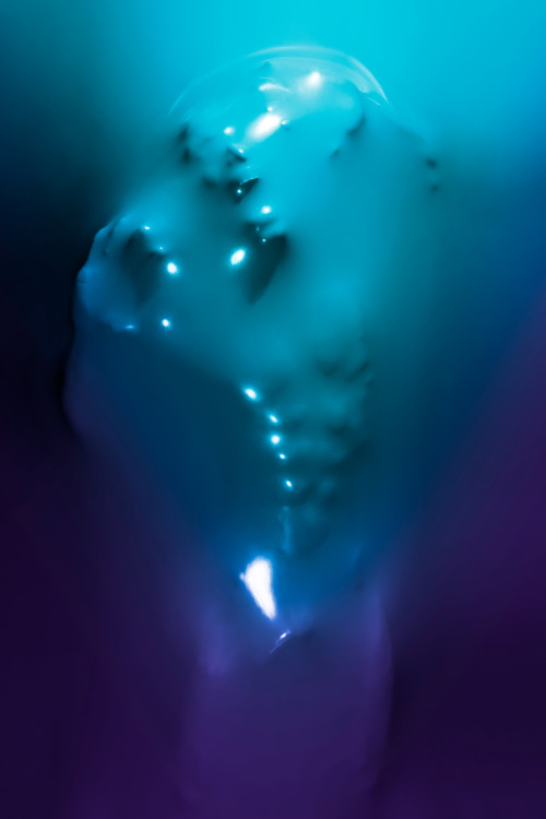 cinemagorgeous:SKINDEEP by photographer Julien Palast.