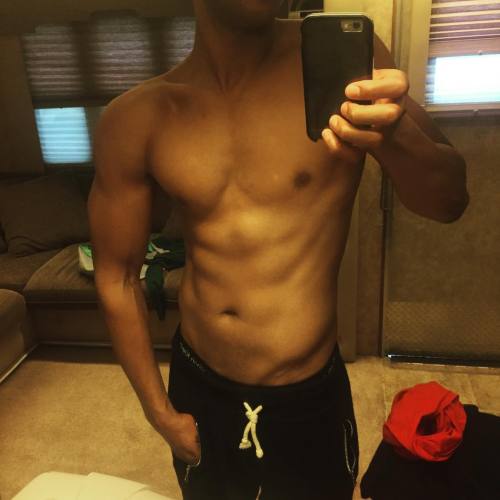 youngone7171: malleek22: rastariva: marlon wayansJust Fine !!!! Sexxy