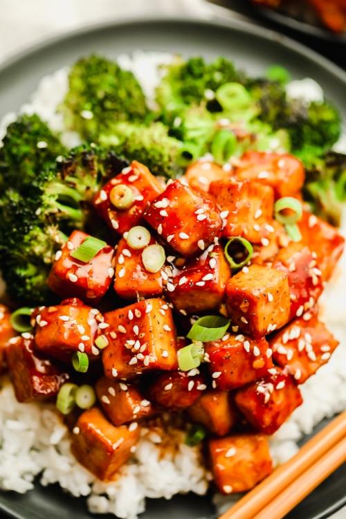 tinykitchenvegan:Teriyaki Tofu